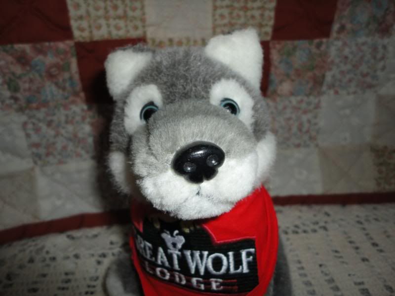 Great Wolf Lodge Petting Zoo GREY WOLF Toy  